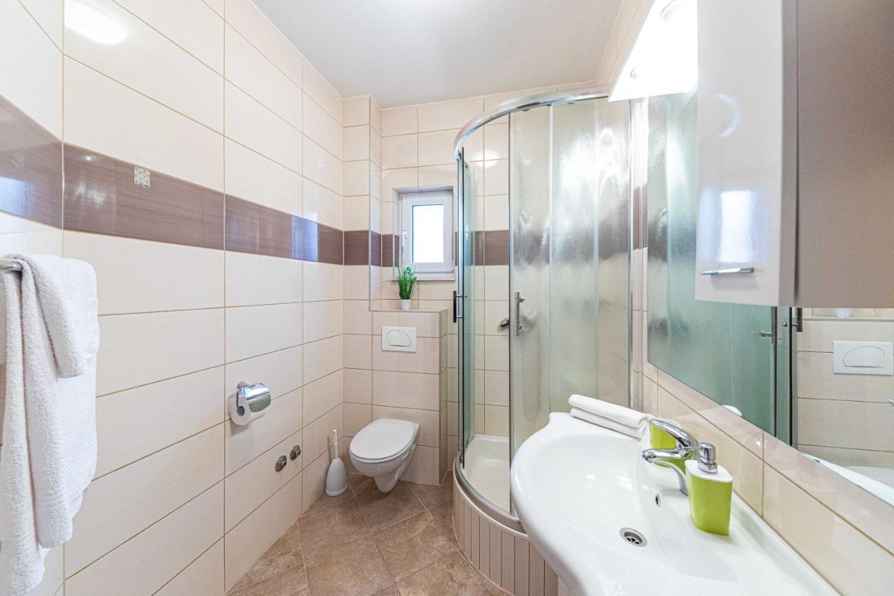 Rajcic Apartments Rogoznica  Dış mekan fotoğraf