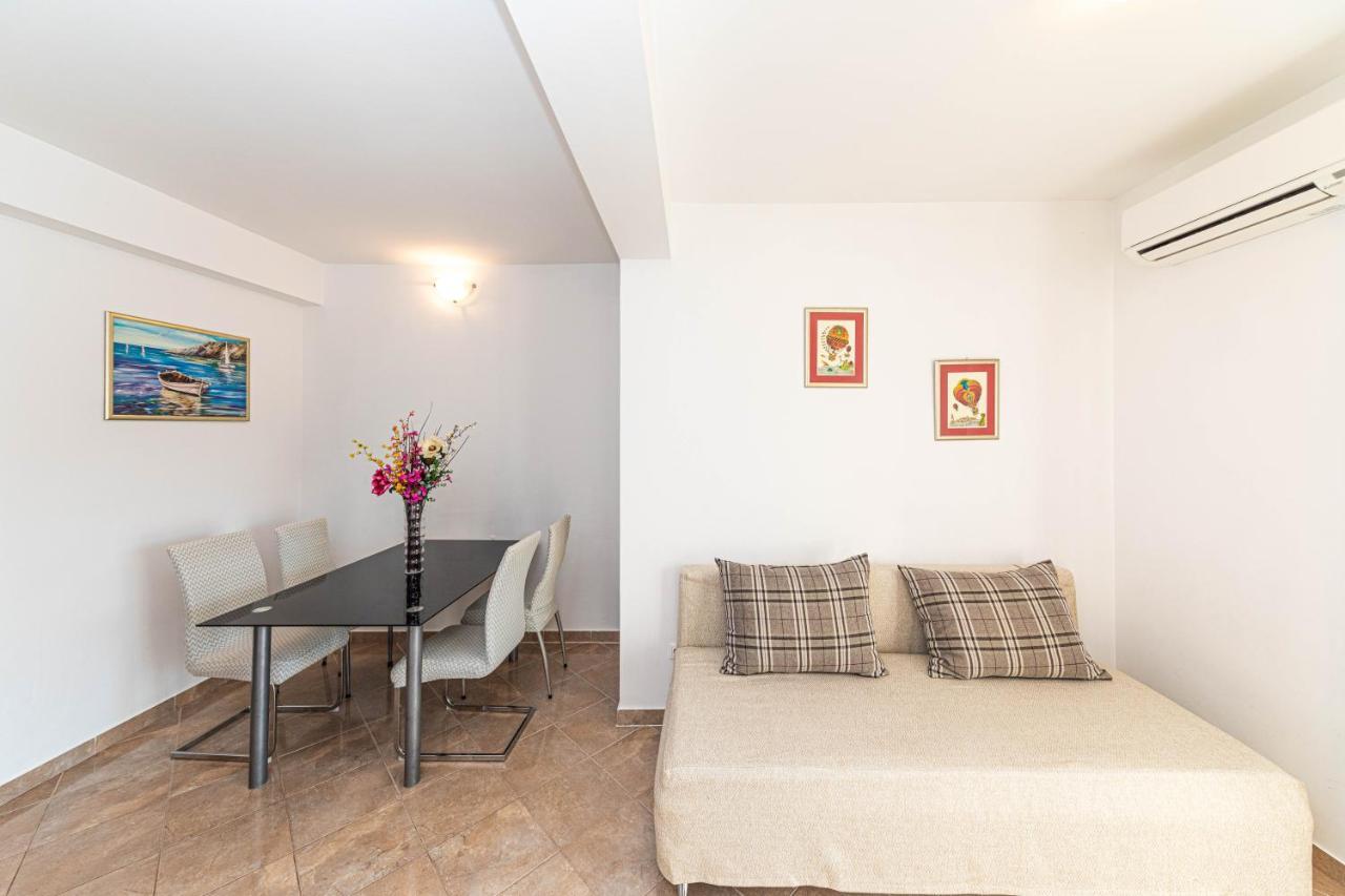 Rajcic Apartments Rogoznica  Dış mekan fotoğraf