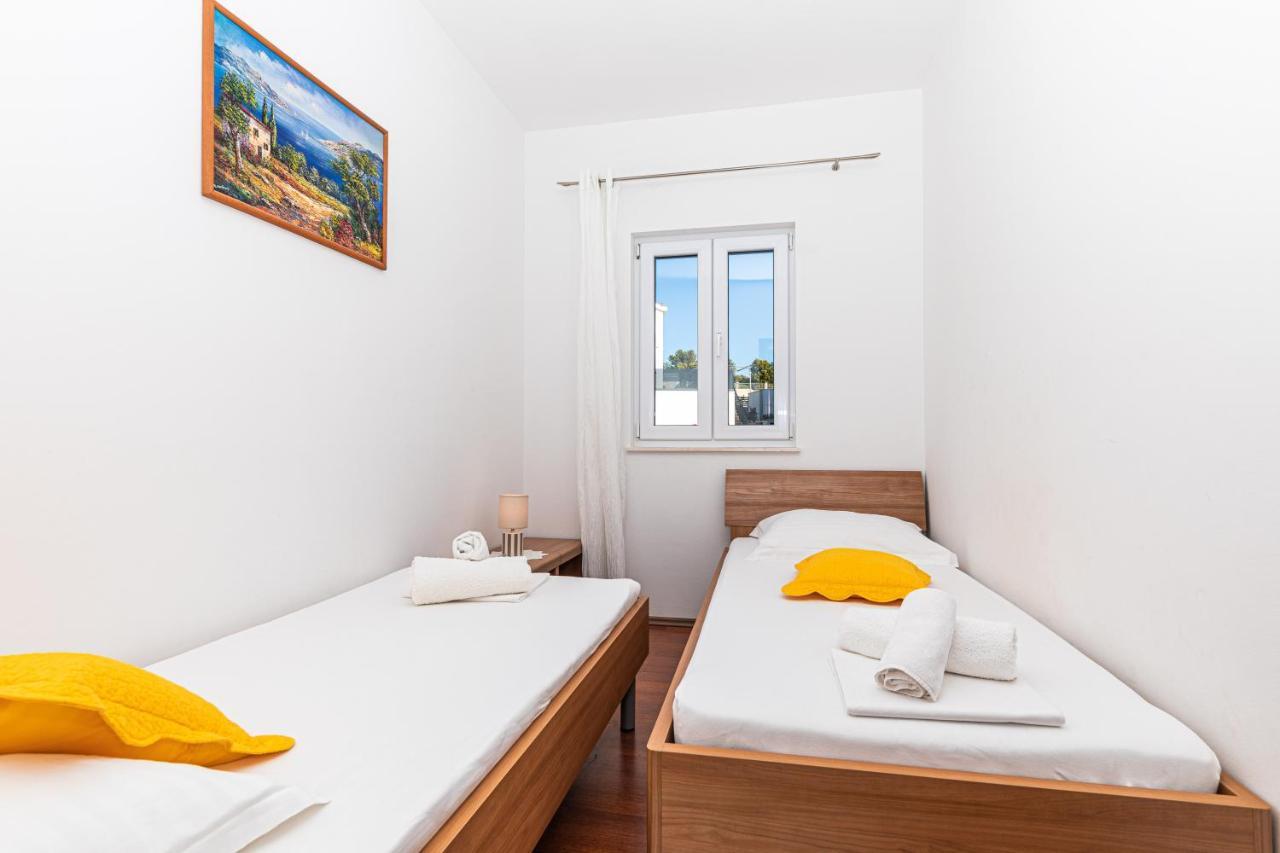 Rajcic Apartments Rogoznica  Dış mekan fotoğraf
