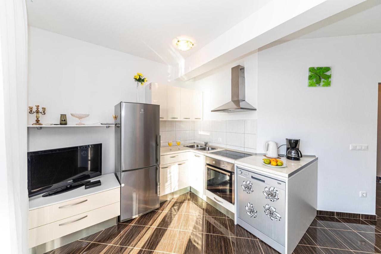 Rajcic Apartments Rogoznica  Dış mekan fotoğraf