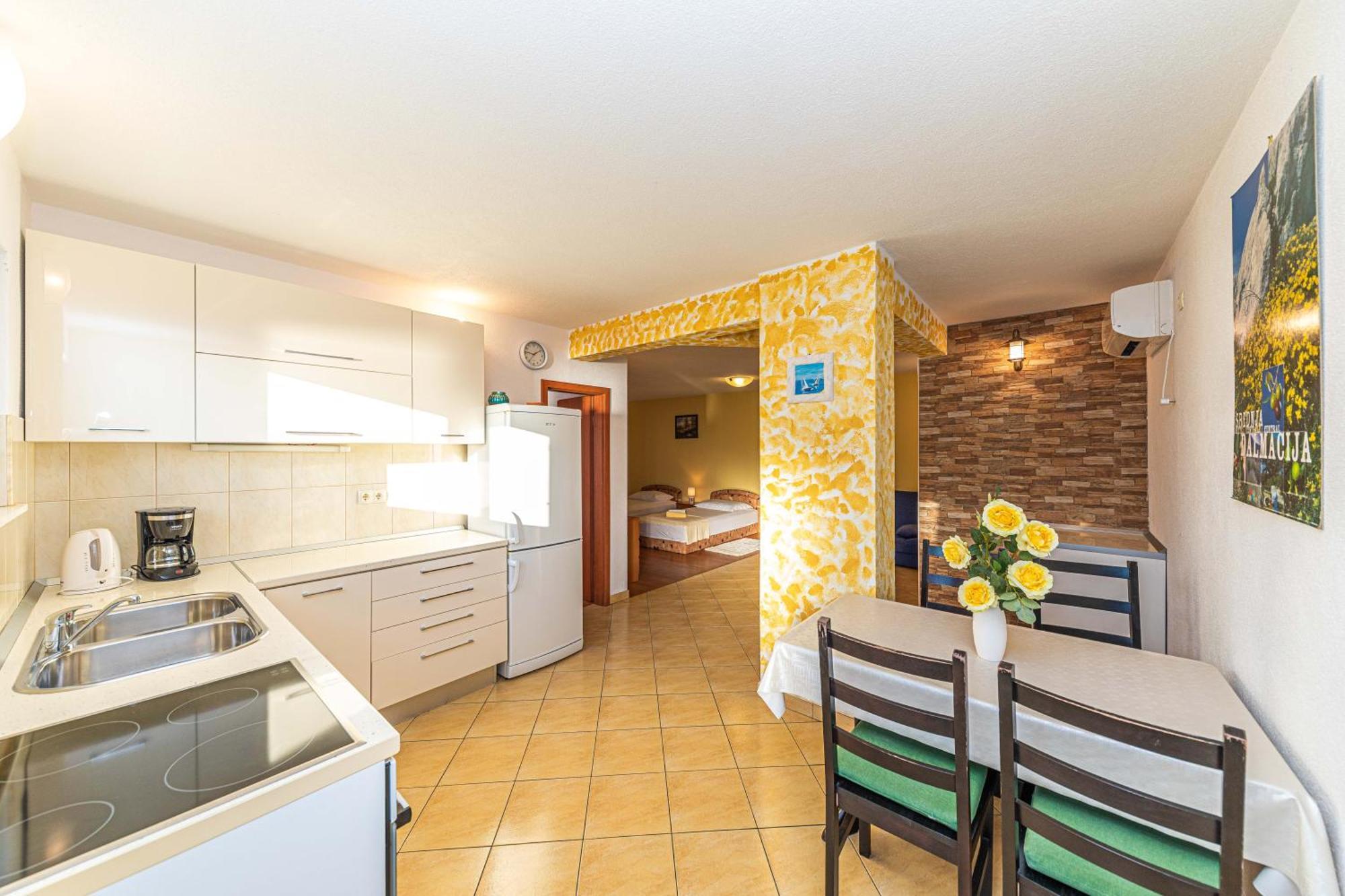 Rajcic Apartments Rogoznica  Oda fotoğraf